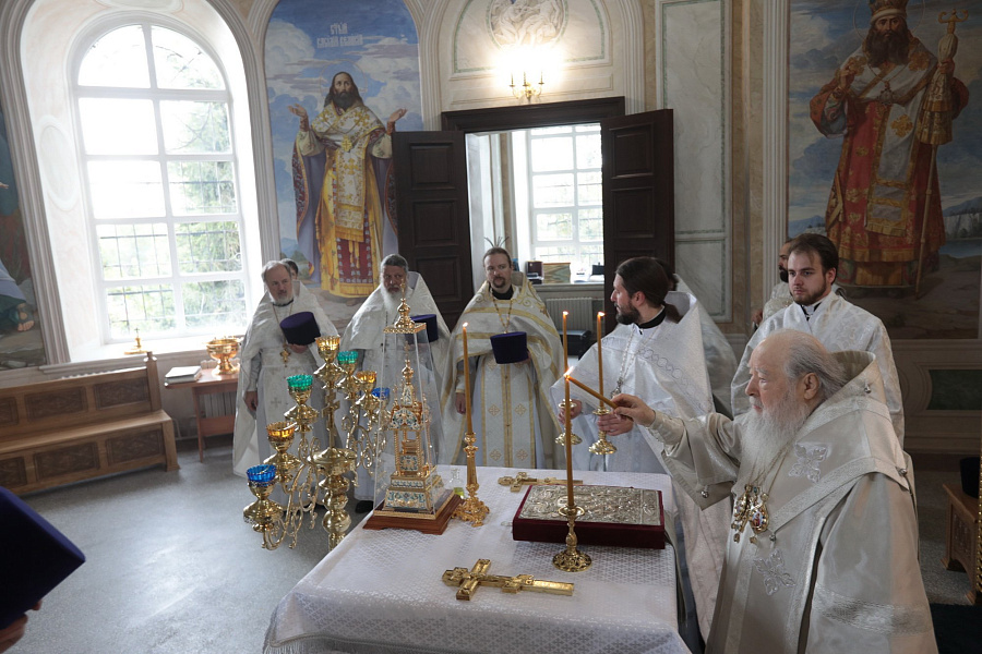 Великое освящение Казанского храма села Дединово